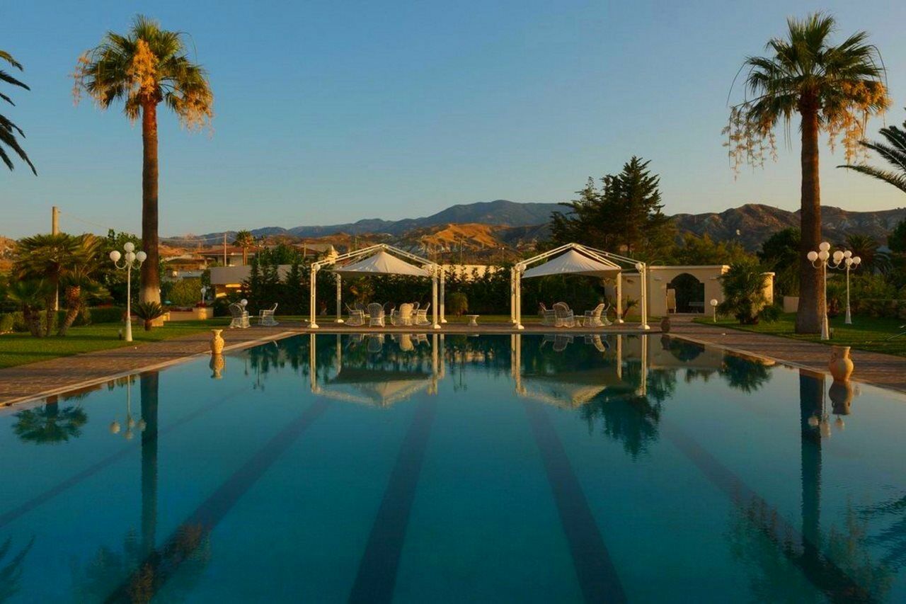 Club Hotel Kennedy Roccella Ionica Ngoại thất bức ảnh